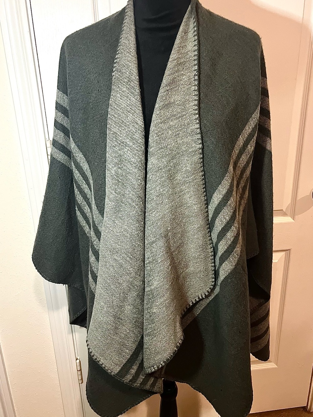 Reversible Gray & Charcoal Open-Front Women's Wrap Poncho